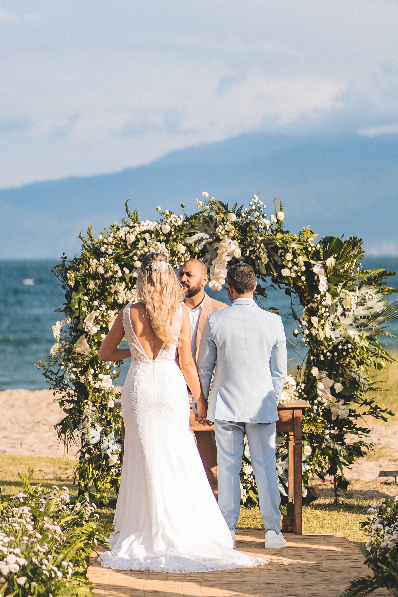 Casamento à beira-mar